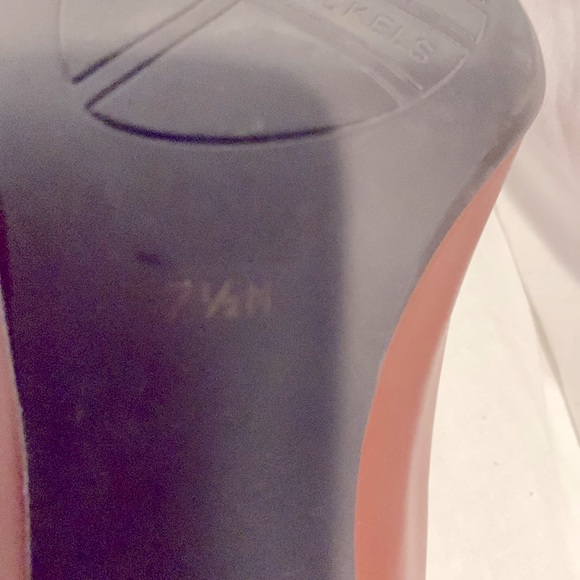 Retro/Vintage style NICKELS brown pumps with leather uppers. Size 7 1/2 M. - Picture 6 of 6